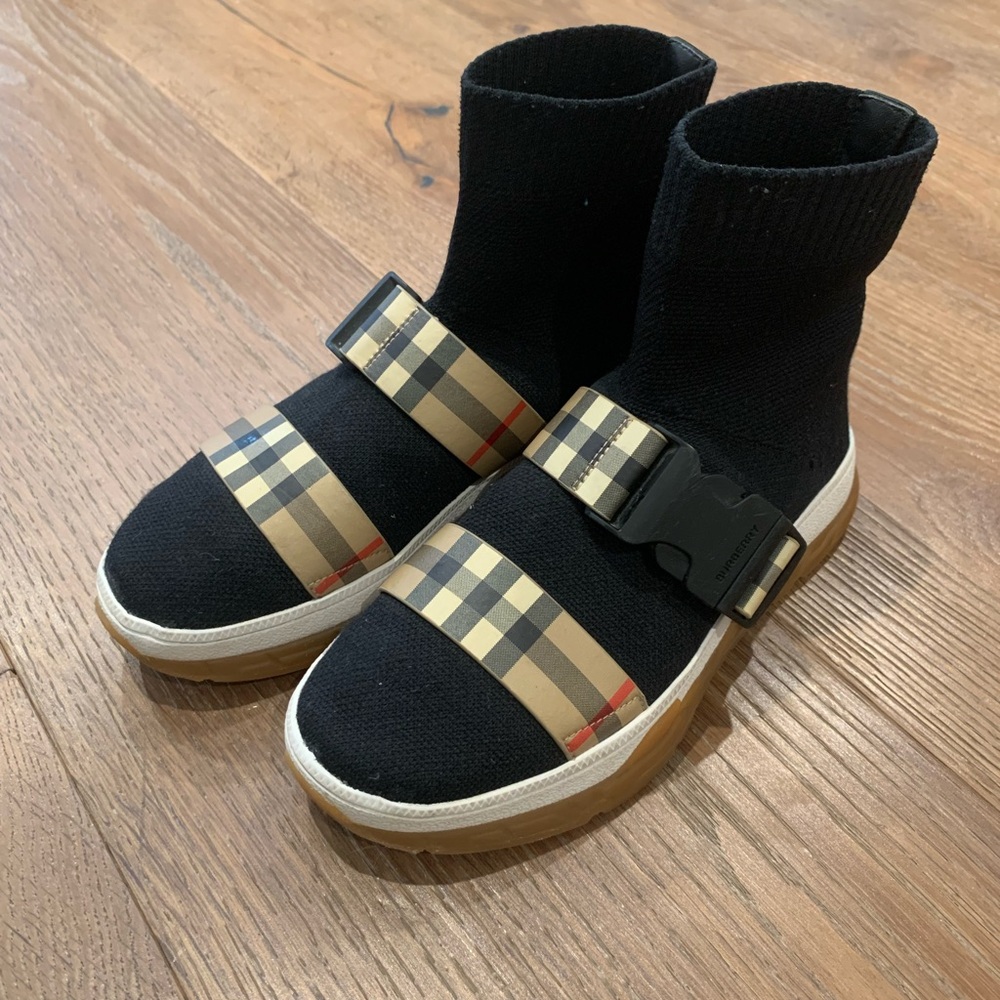 Burberry Union Sock Sneakers 
Little kid size 13.5US
